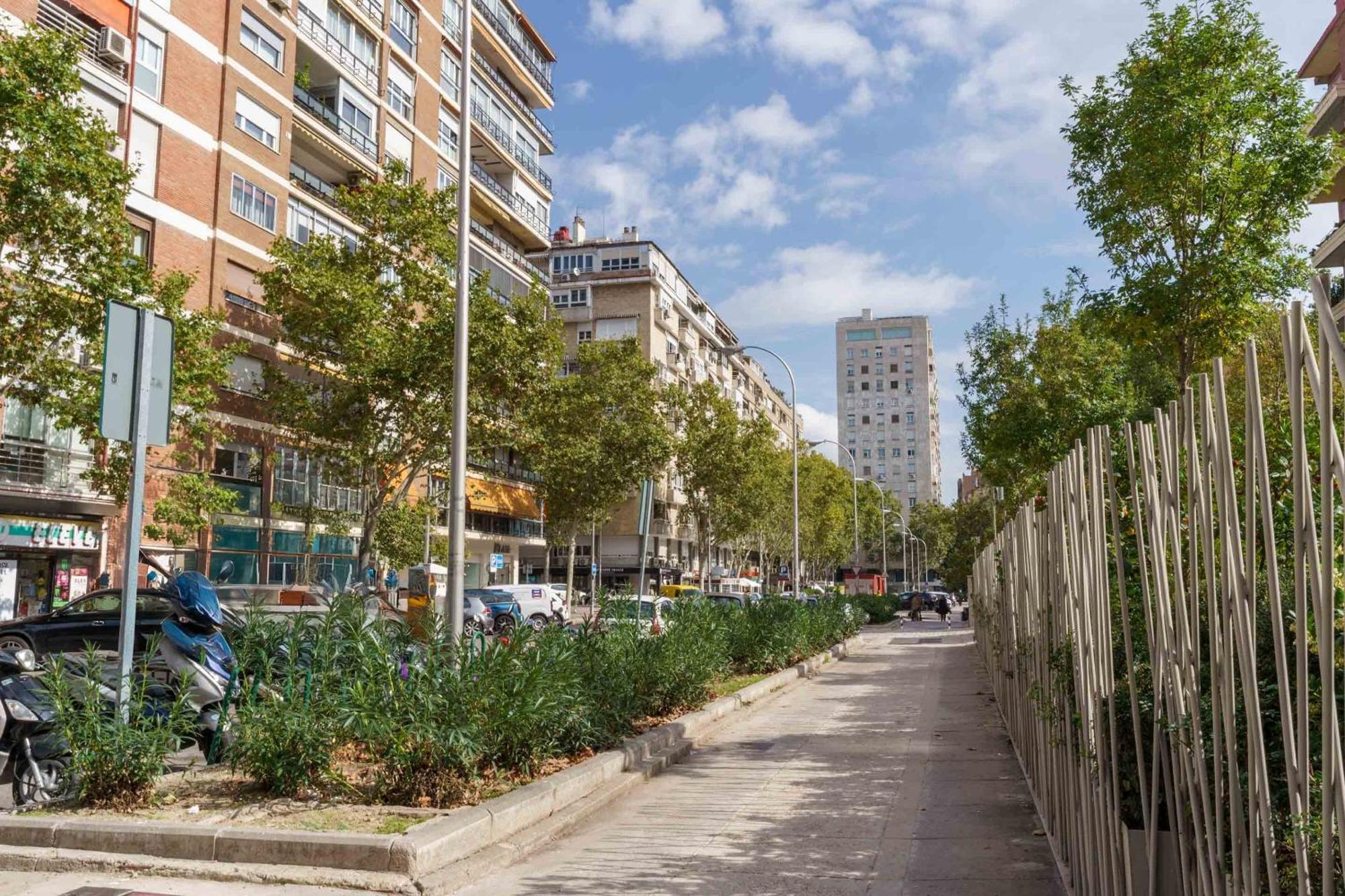 Limehome Madrid Calle De Juan Hurtado De Mendoza Eksteriør bilde